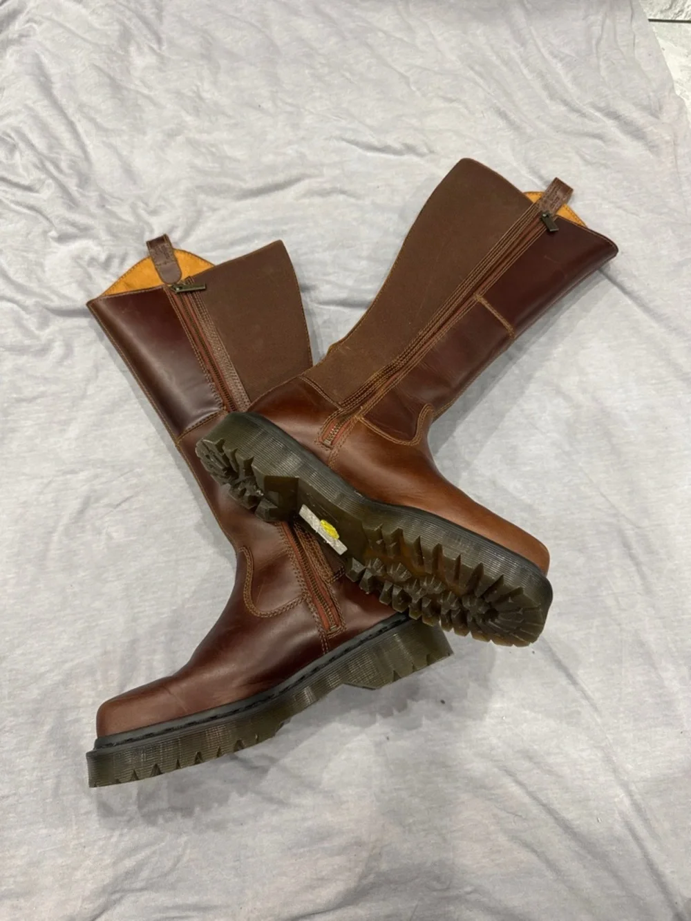 AMAAYAH KNEE HIGH LEATHER BOOTS - Picture 10 of 15